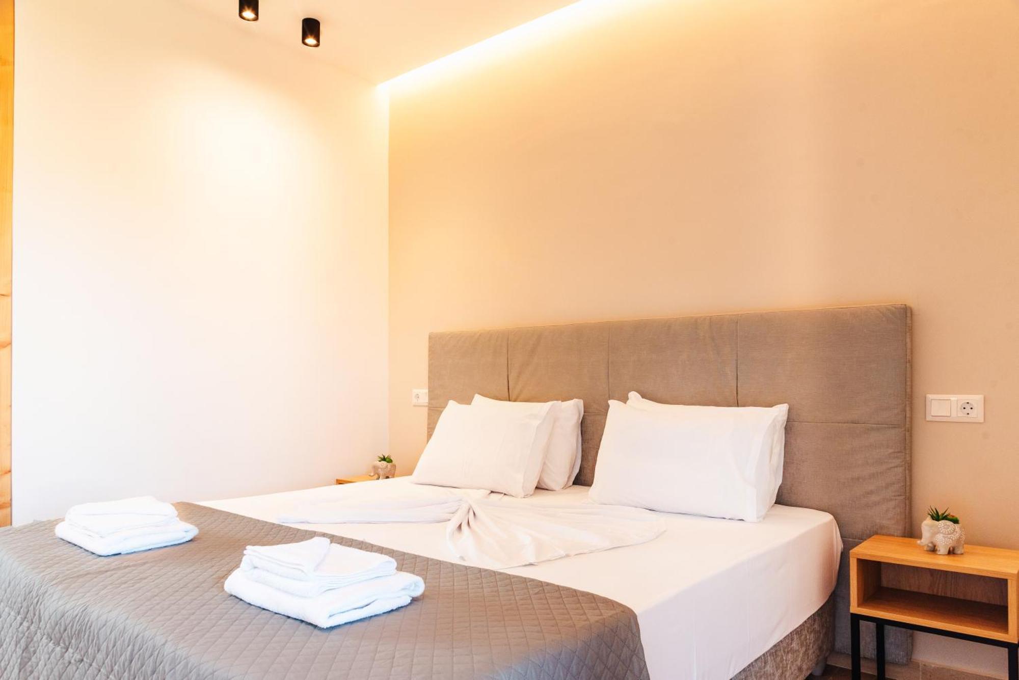 Melador Beachfront Apartament *
